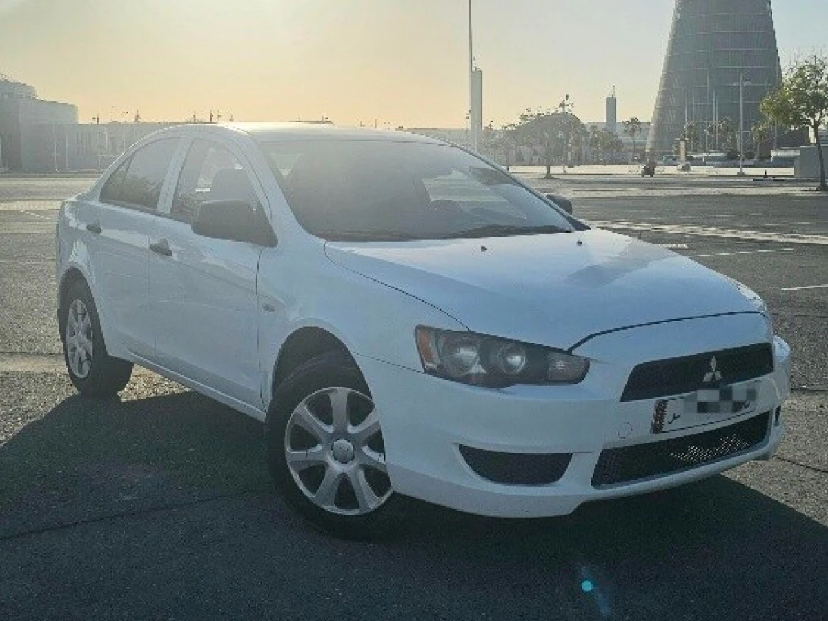 Mitsubishi Lancer EX 1.6 2014