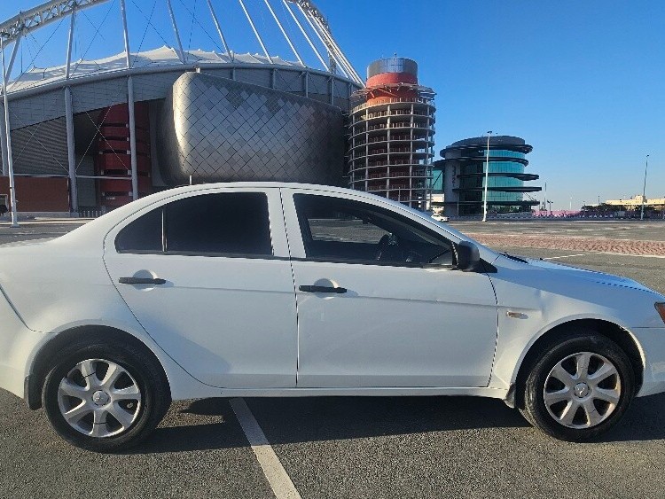 Mitsubishi Lancer EX 1.6 2014 - Image 2