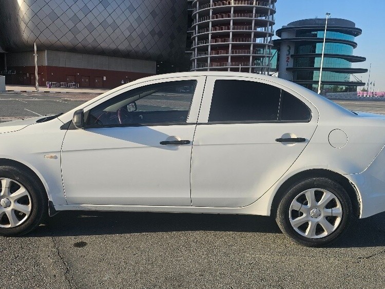 Mitsubishi Lancer EX 1.6 2014 - Image 4