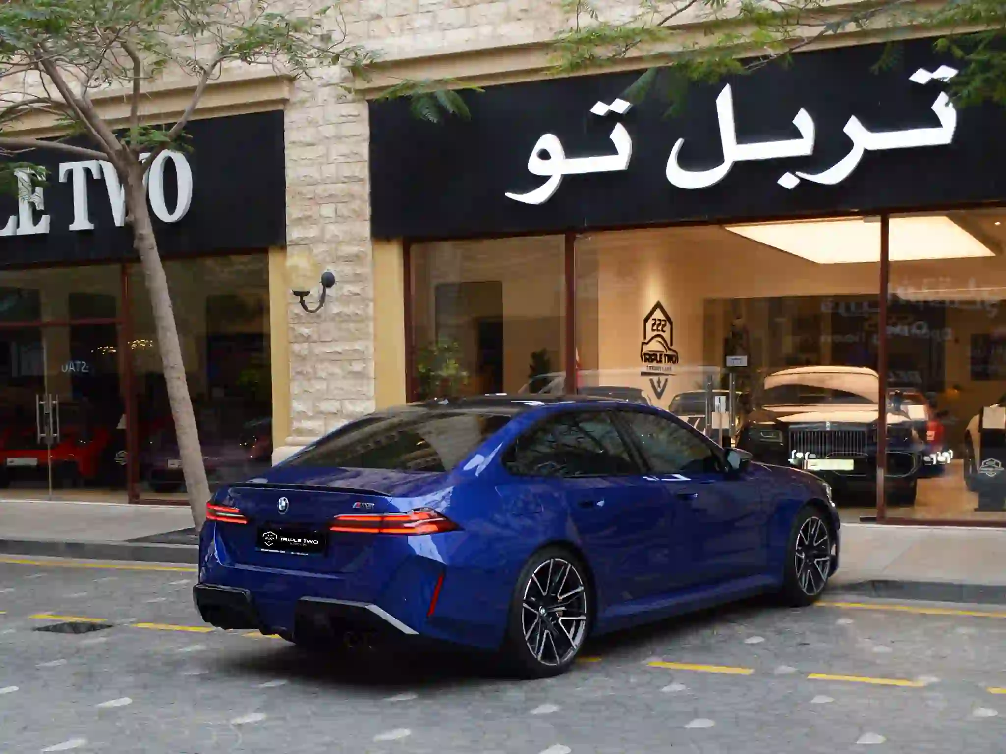 BMW M-Series 5. 2025 - Image 4