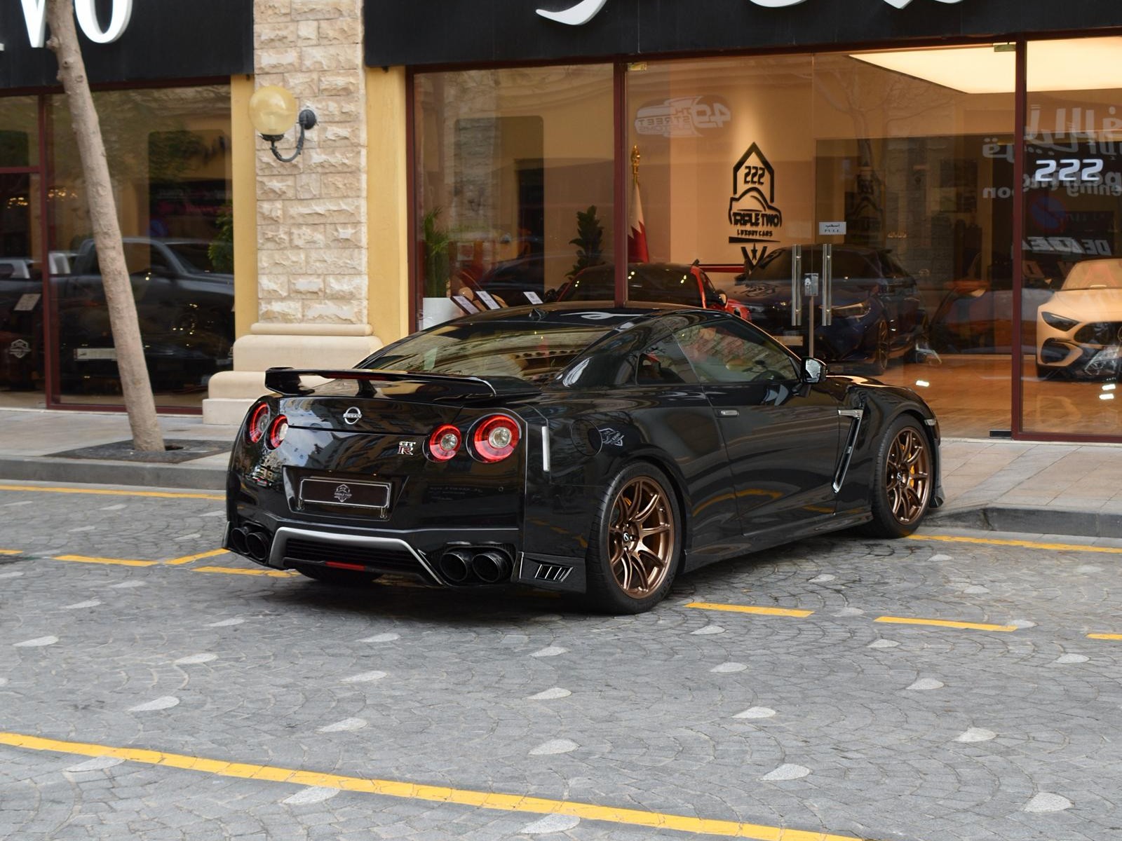 Nissan GT-R 2017 - Image 4