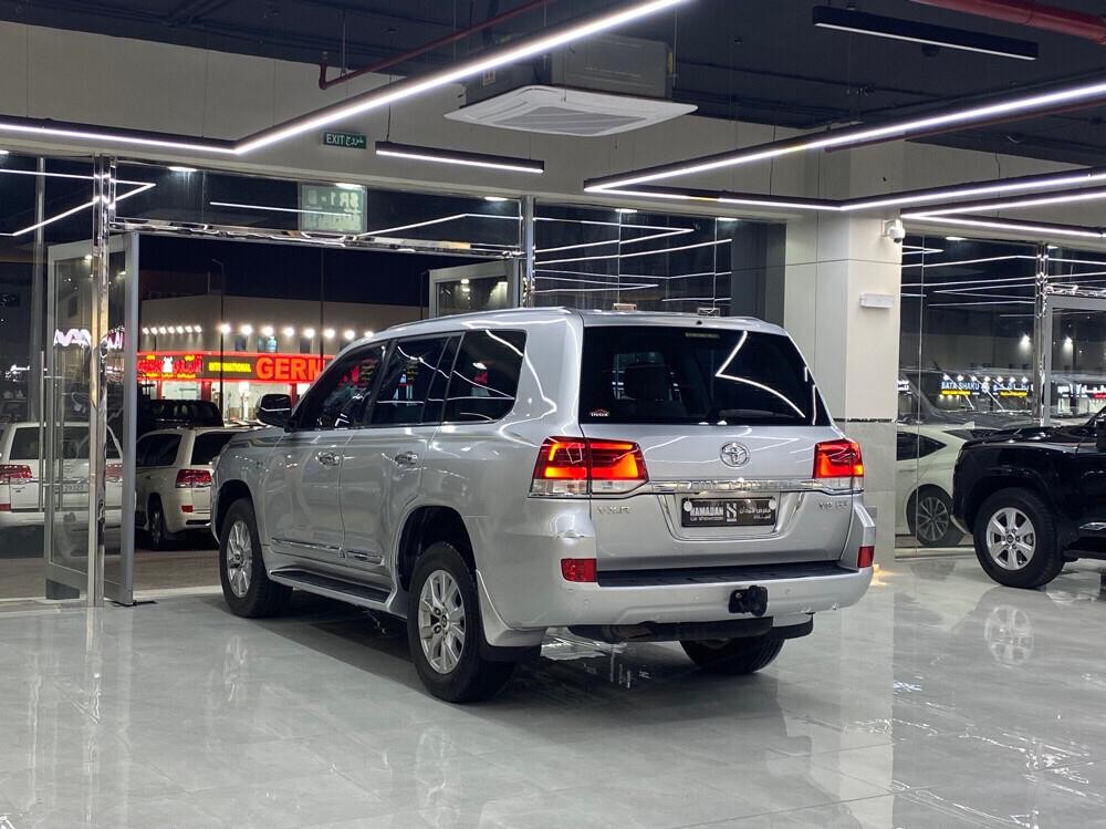 Toyota Land Cruiser VX.R 2019 - Image 4