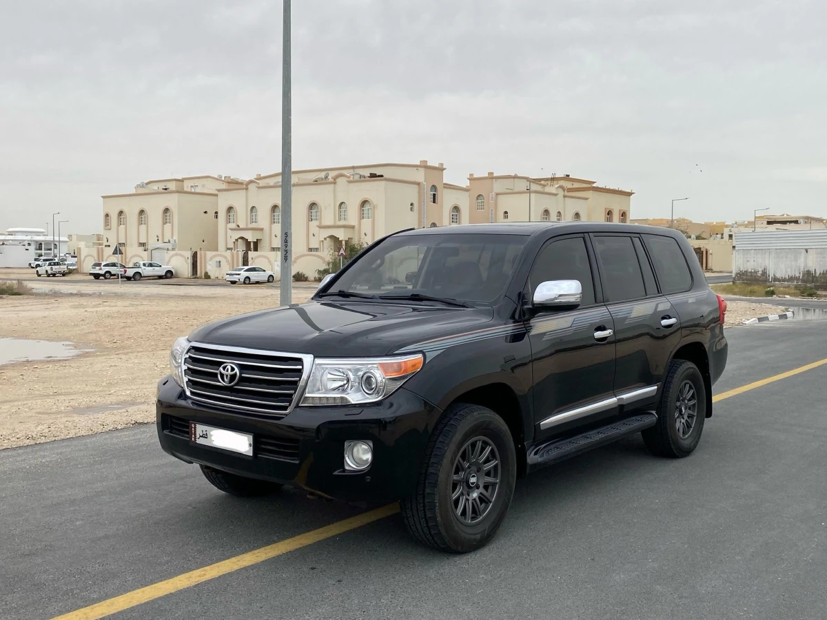 Toyota Land Cruiser GXR v8 2014