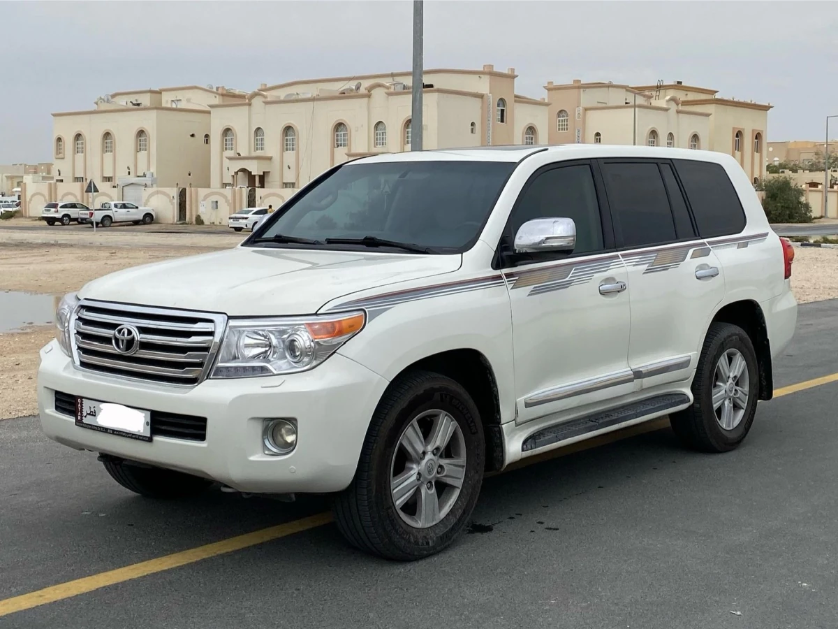 Toyota Land Cruiser GXR v8 2014