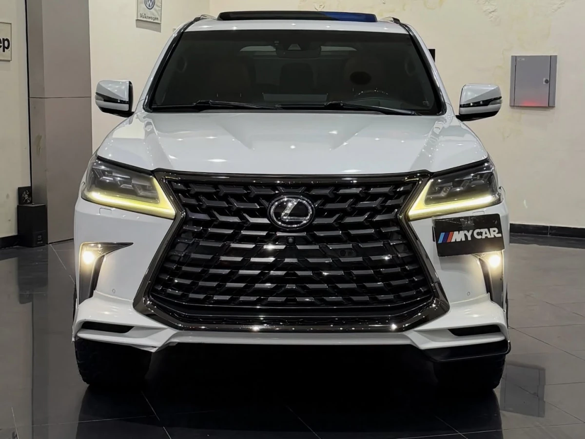 Lexus LX 570 2016