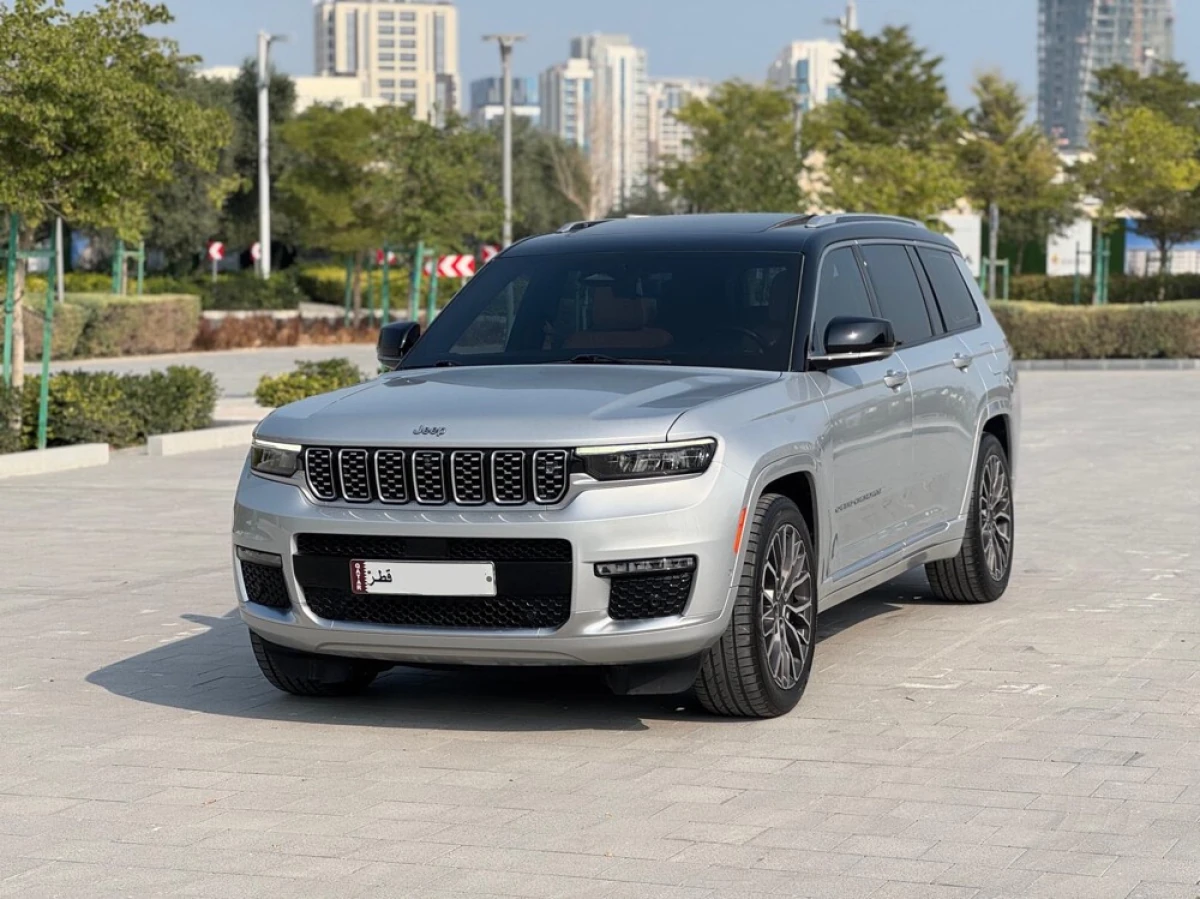 Jeep Grand Cherokee Summit 2021