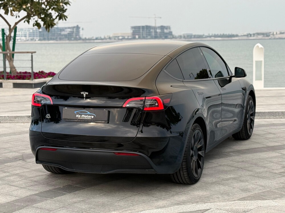 Tesla Model Y 2024 - Image 4
