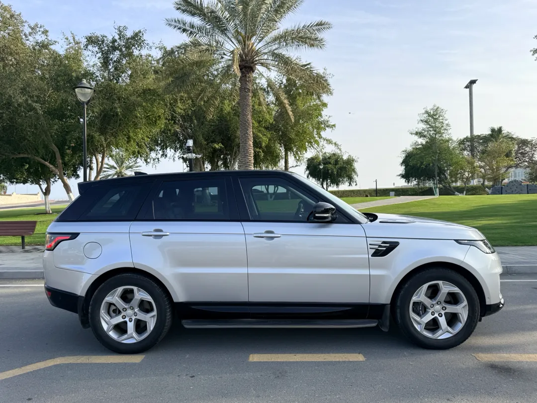 Land Rover Range Rover Sport HSE 2018 - Image 4