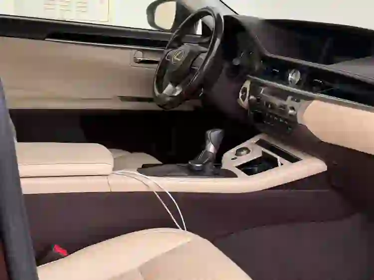 Lexus ES 350 2016 - Image 3