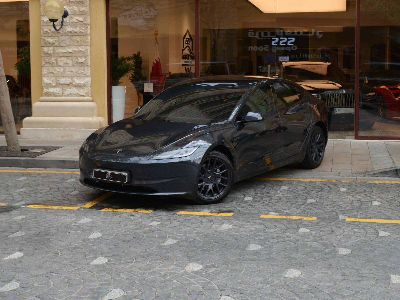Tesla Model 3  2024 - Image 2