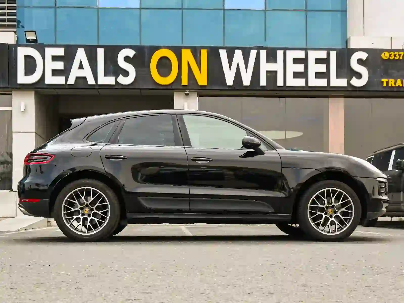 Porsche macan 2018 - Image 2