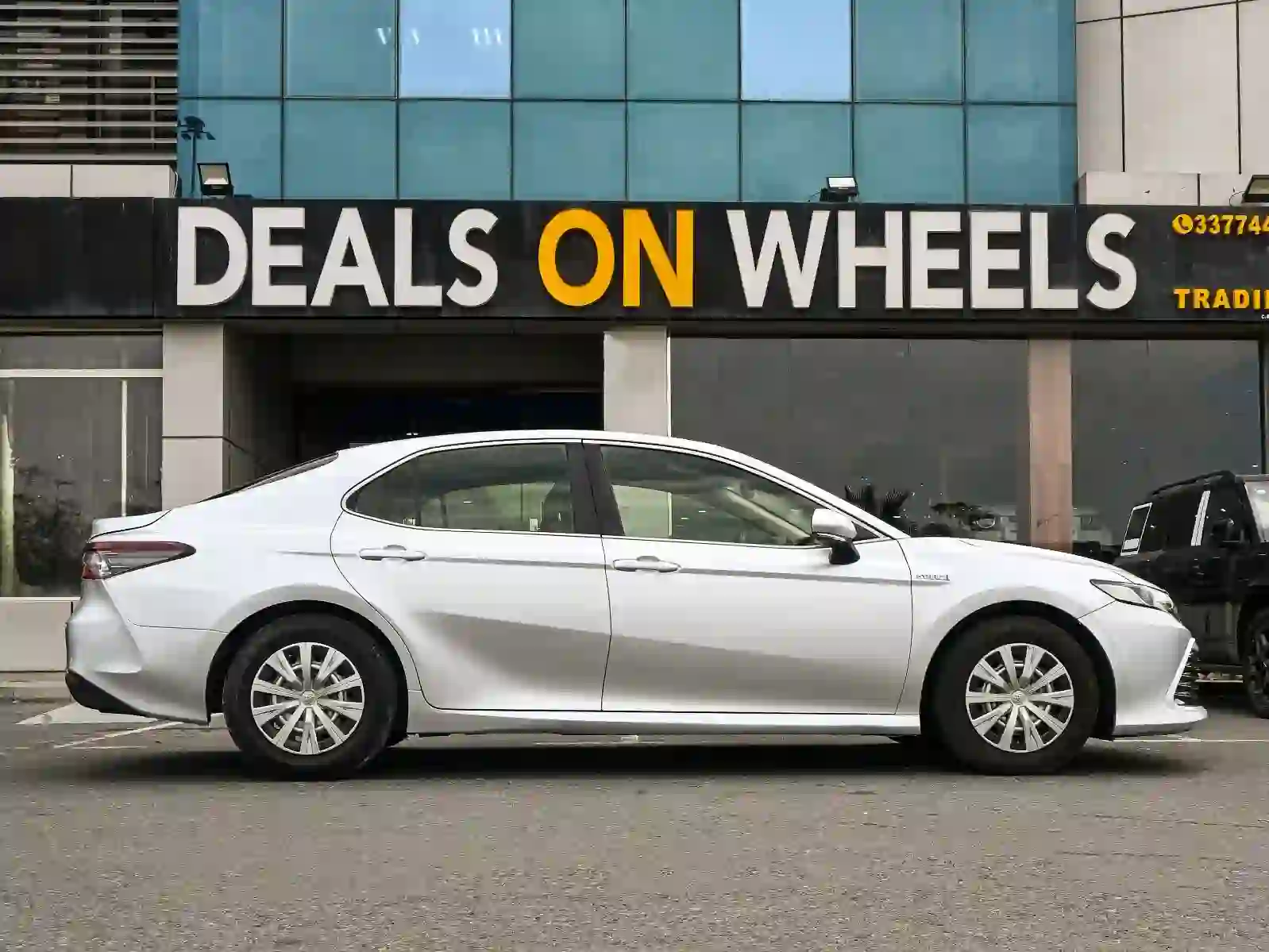 Toyota Camry LE 2022 - Image 4