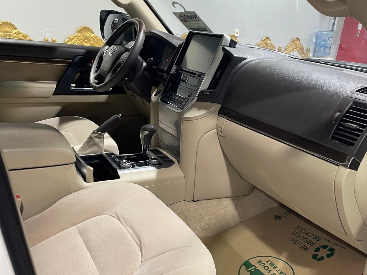 Toyota Land Cruiser GX.R 2020 - Image 4