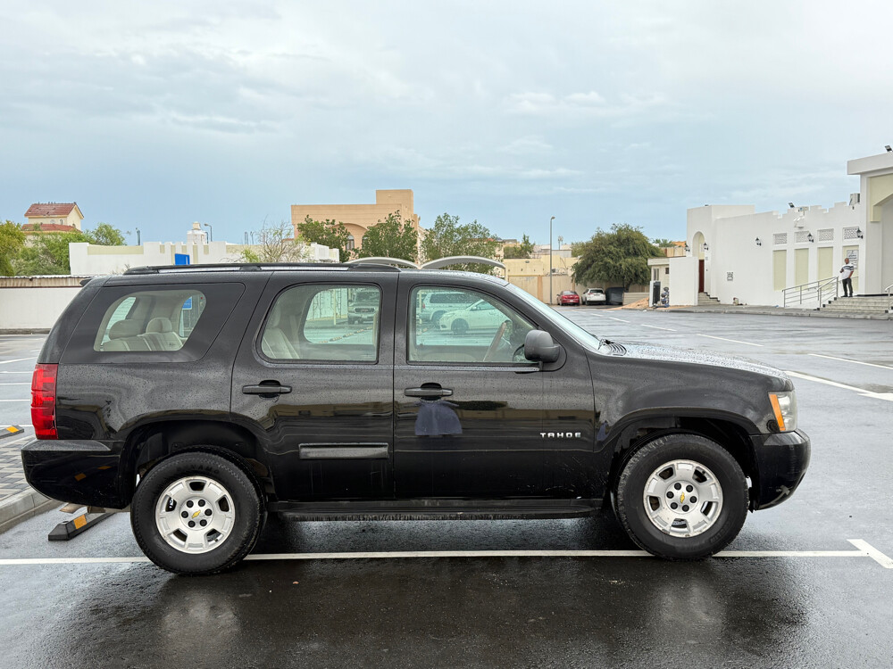 Chevrolet Tahoe LT 2012 - Image 2