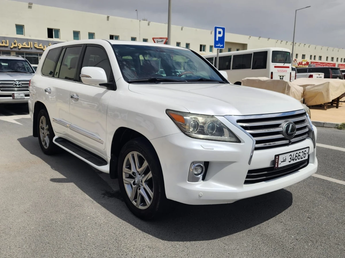 Lexus LX 570 2013