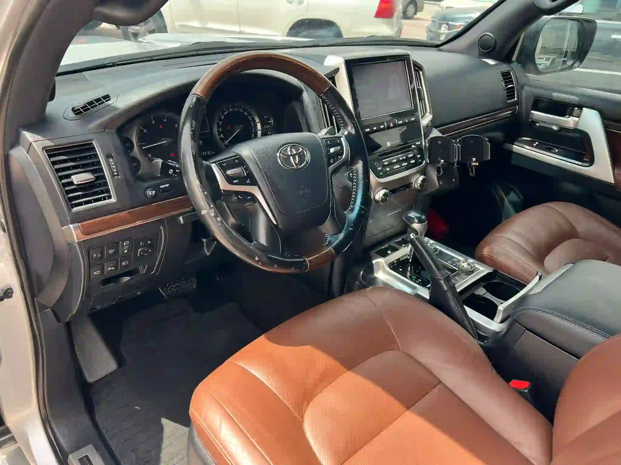Toyota Land Cruiser VX.R 2020 - Image 4