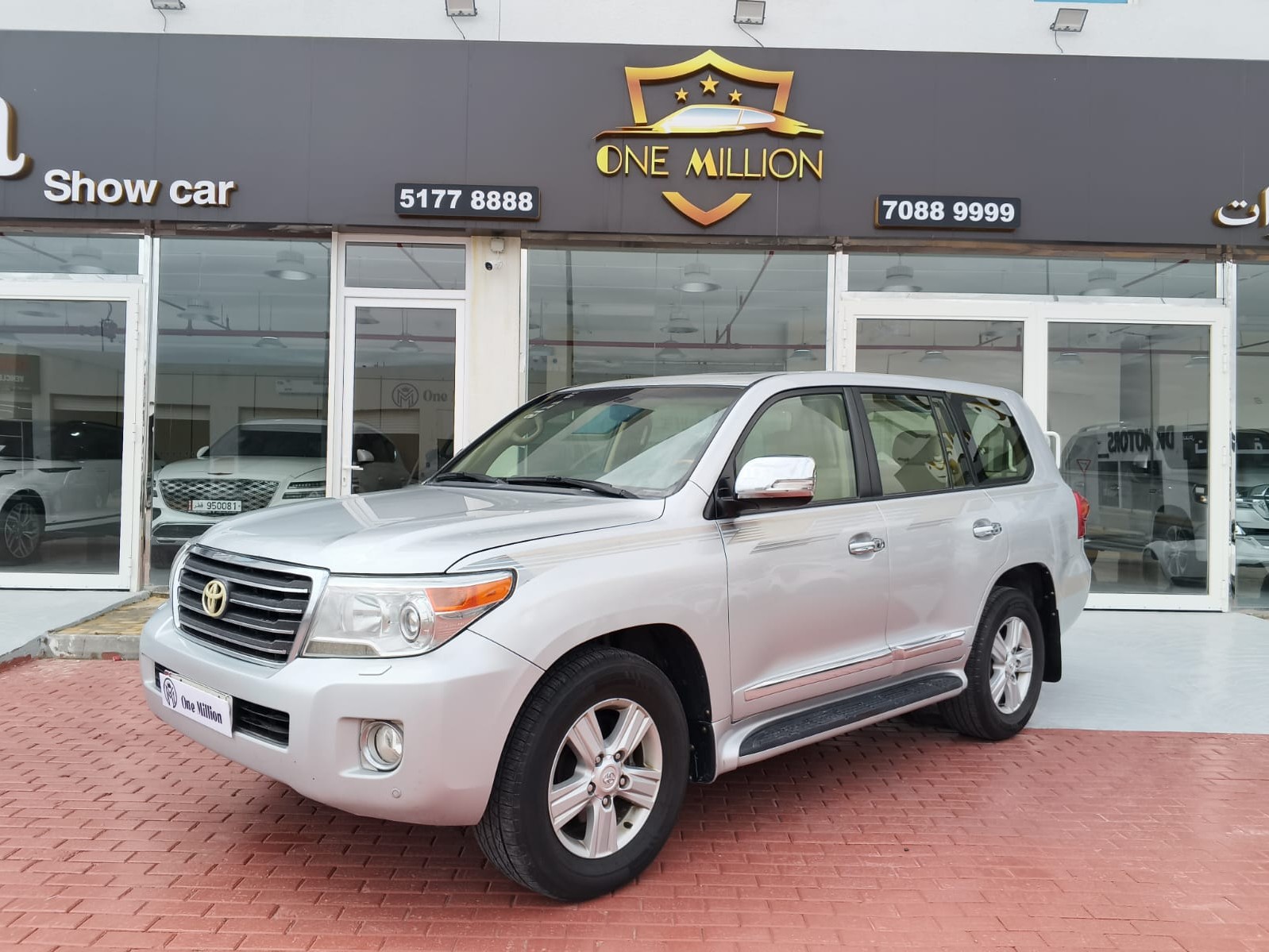 Toyota Land Cruiser GXR v8 2014