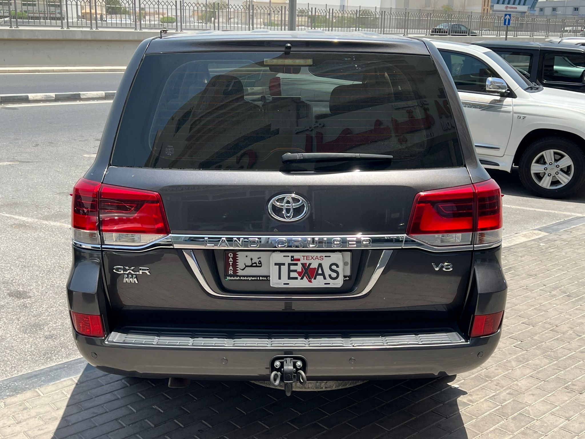 تويوتا لاند كروزر جي اكس ار v8 - Image 4