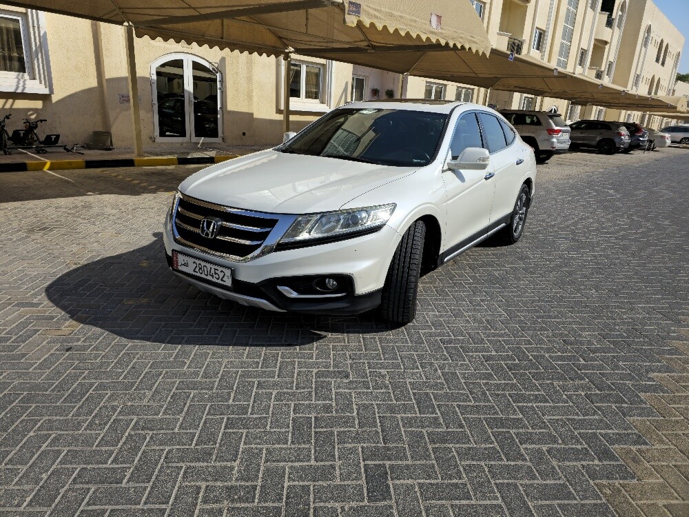 Honda Crosstour 2013 - Image 1
