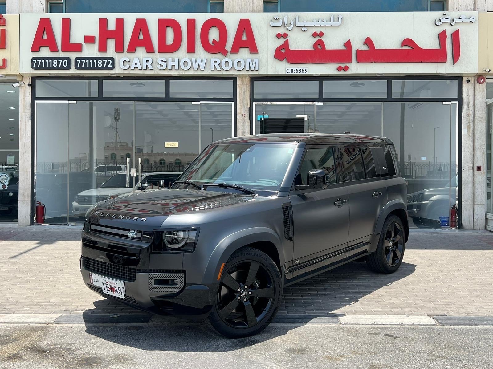 لاند روفر Defender - Image 1