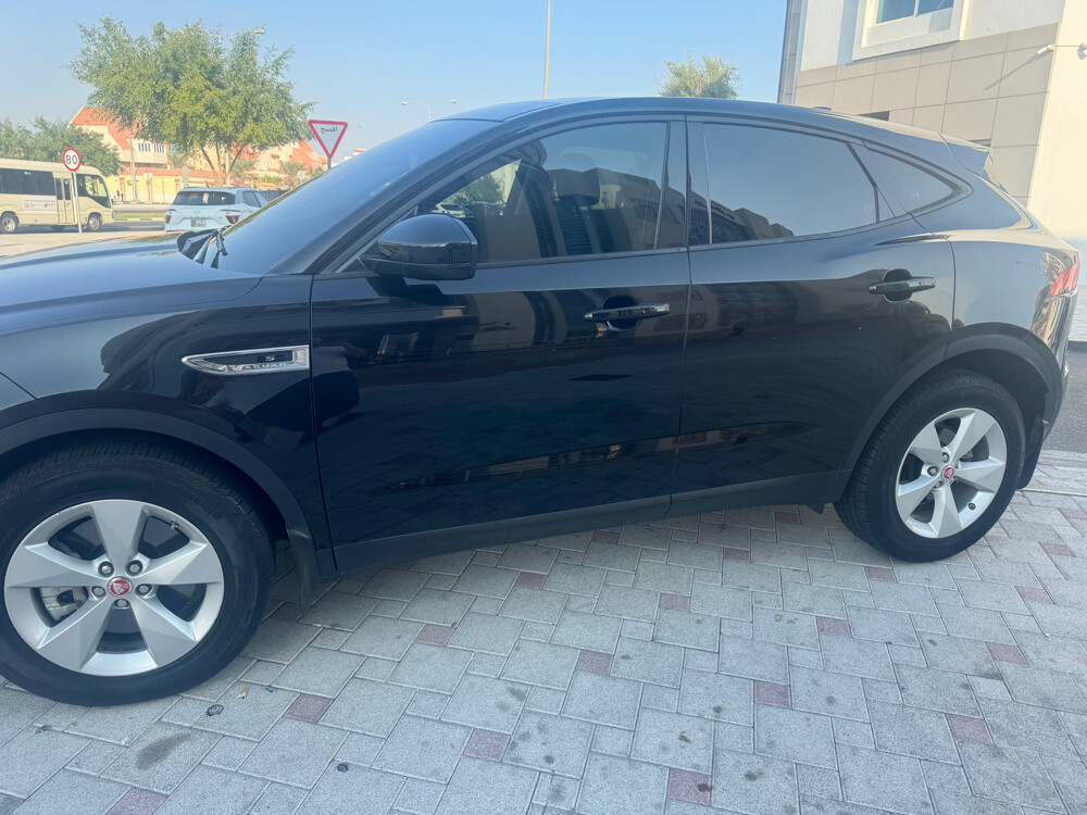 Jaguar E-pace 2019 - Image 3