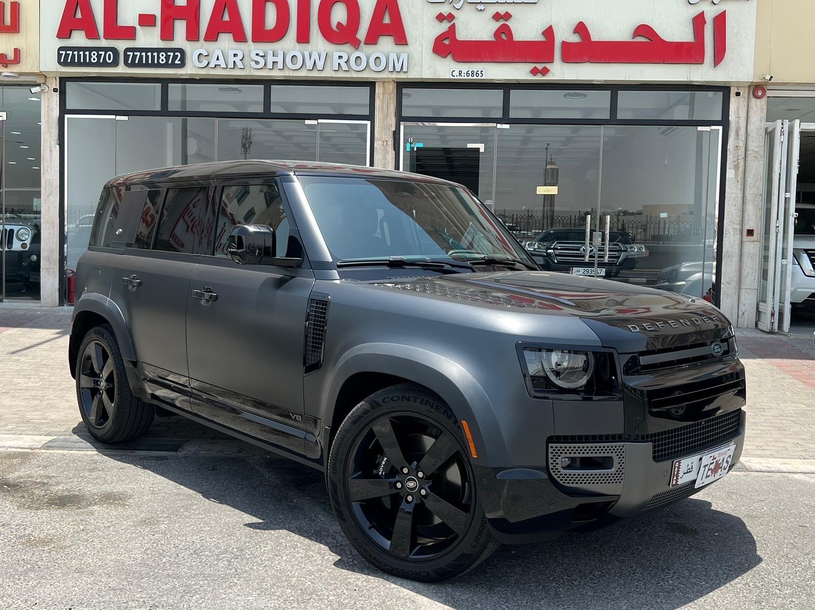 لاند روفر Defender - Image 2