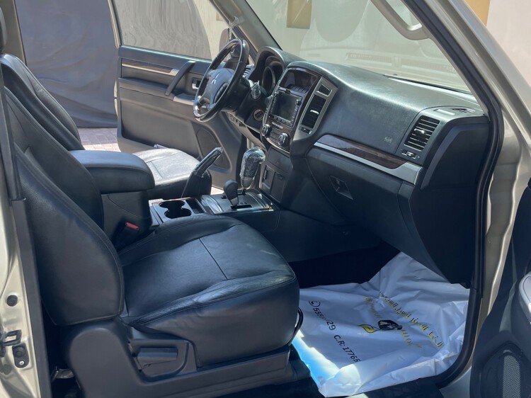 Mitsubishi Pajero 3.8 2016 - Image 4