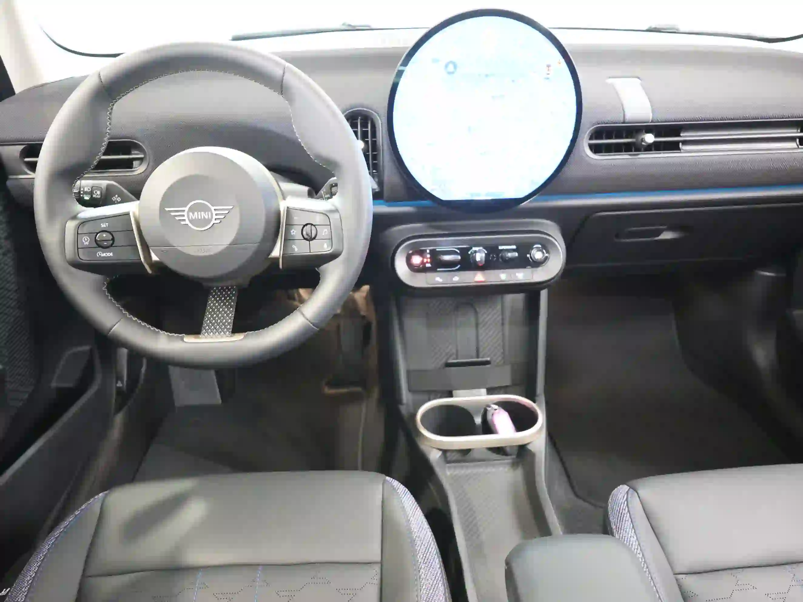 Mini Cooper S. 2025 - Image 2
