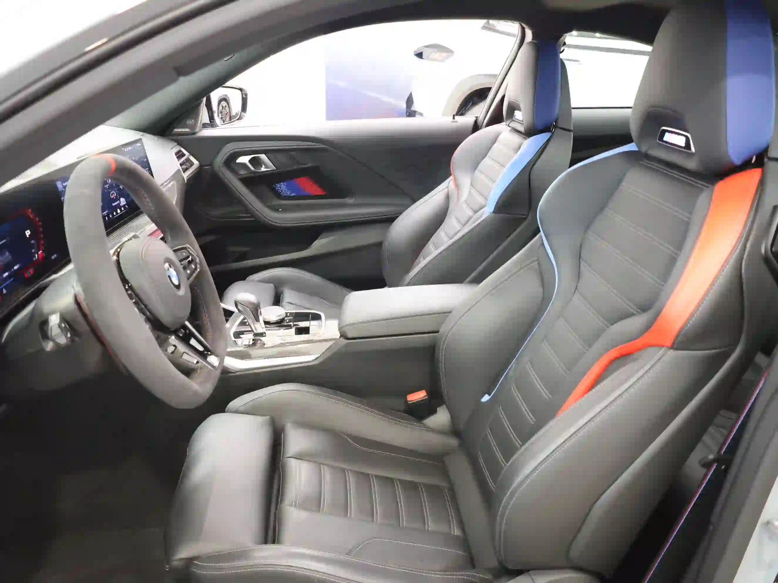 BMW M-Series 2  2025 - Image 2