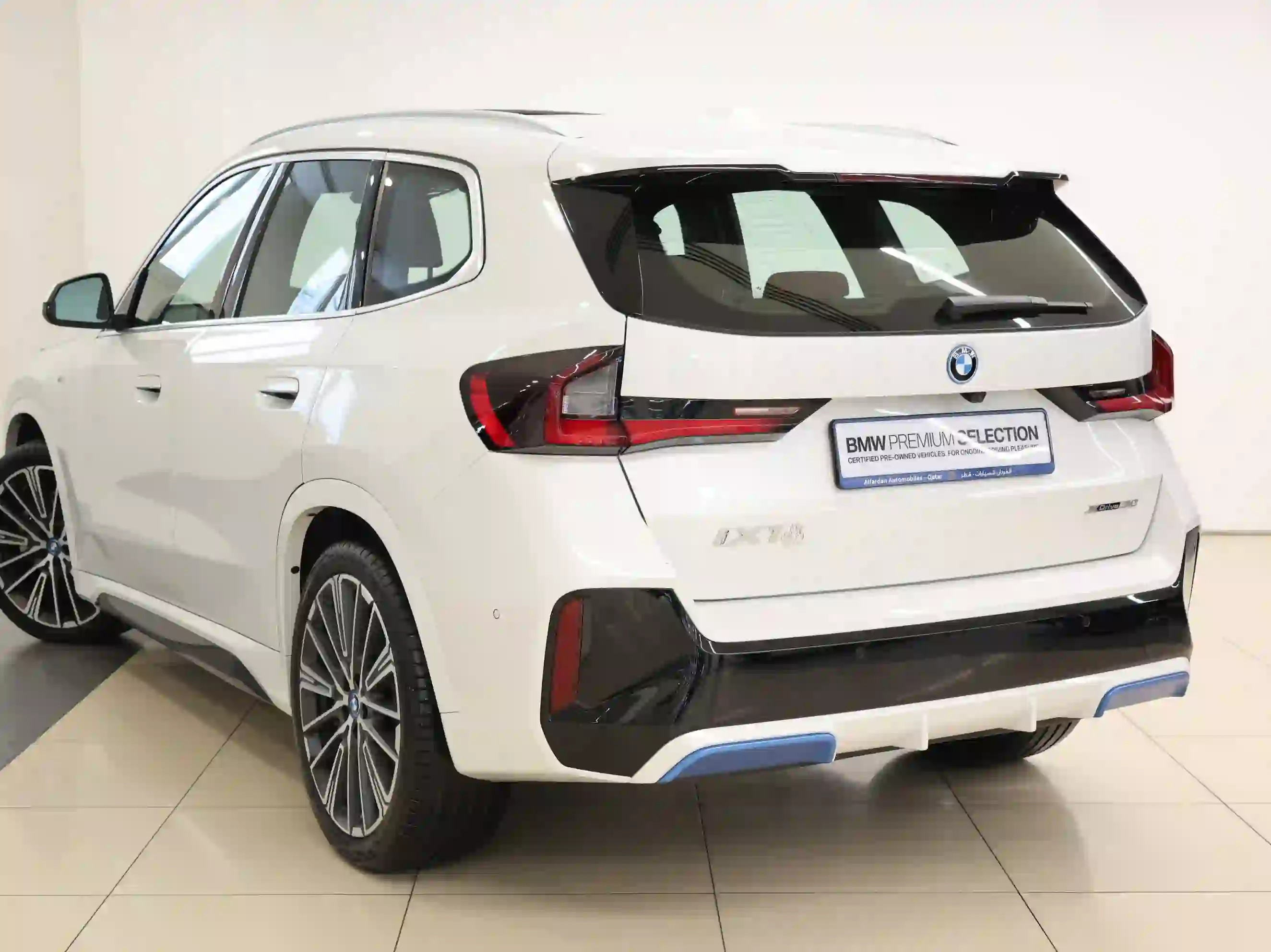 BMW ix  2024 - Image 2
