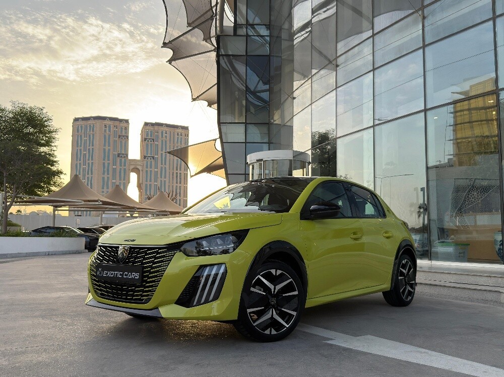 Peugeot 208 GT Line 2025 - Image 1