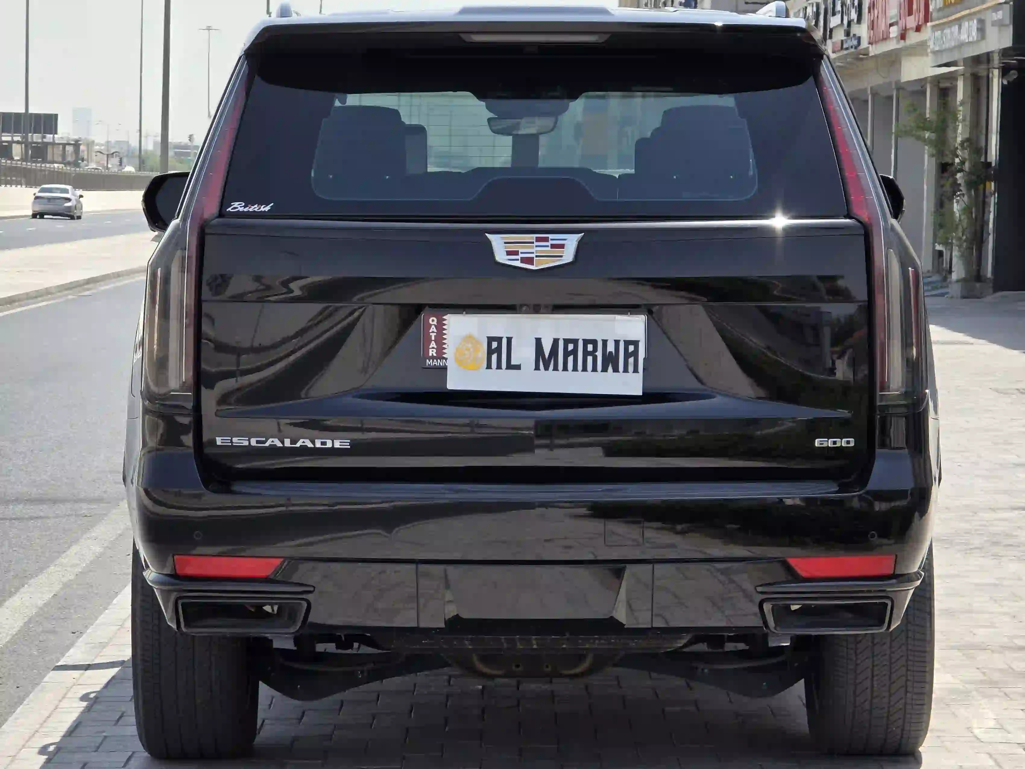 Cadillac Escalade Platinum 2023 - Image 4