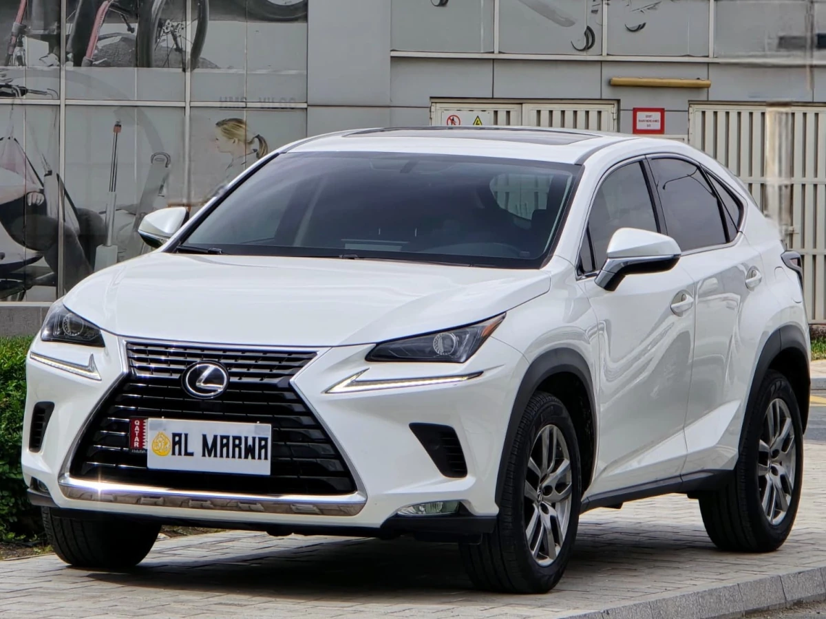 Lexus NX 300 2021