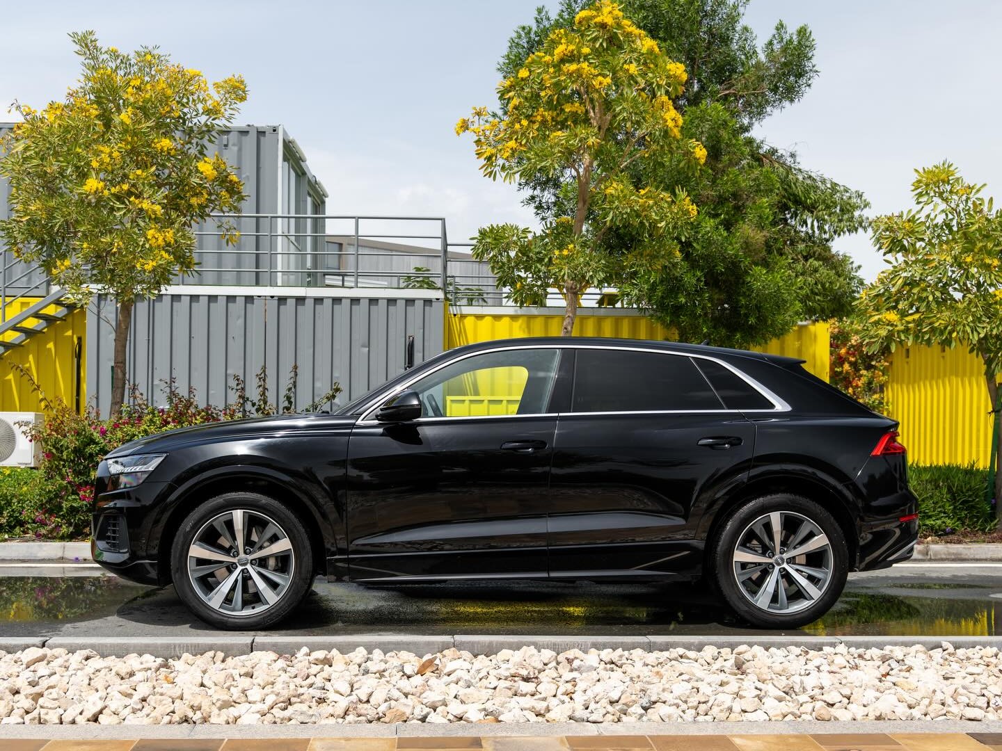 Audi Q8 Quattro 55 TFSI 2023 - Image 3