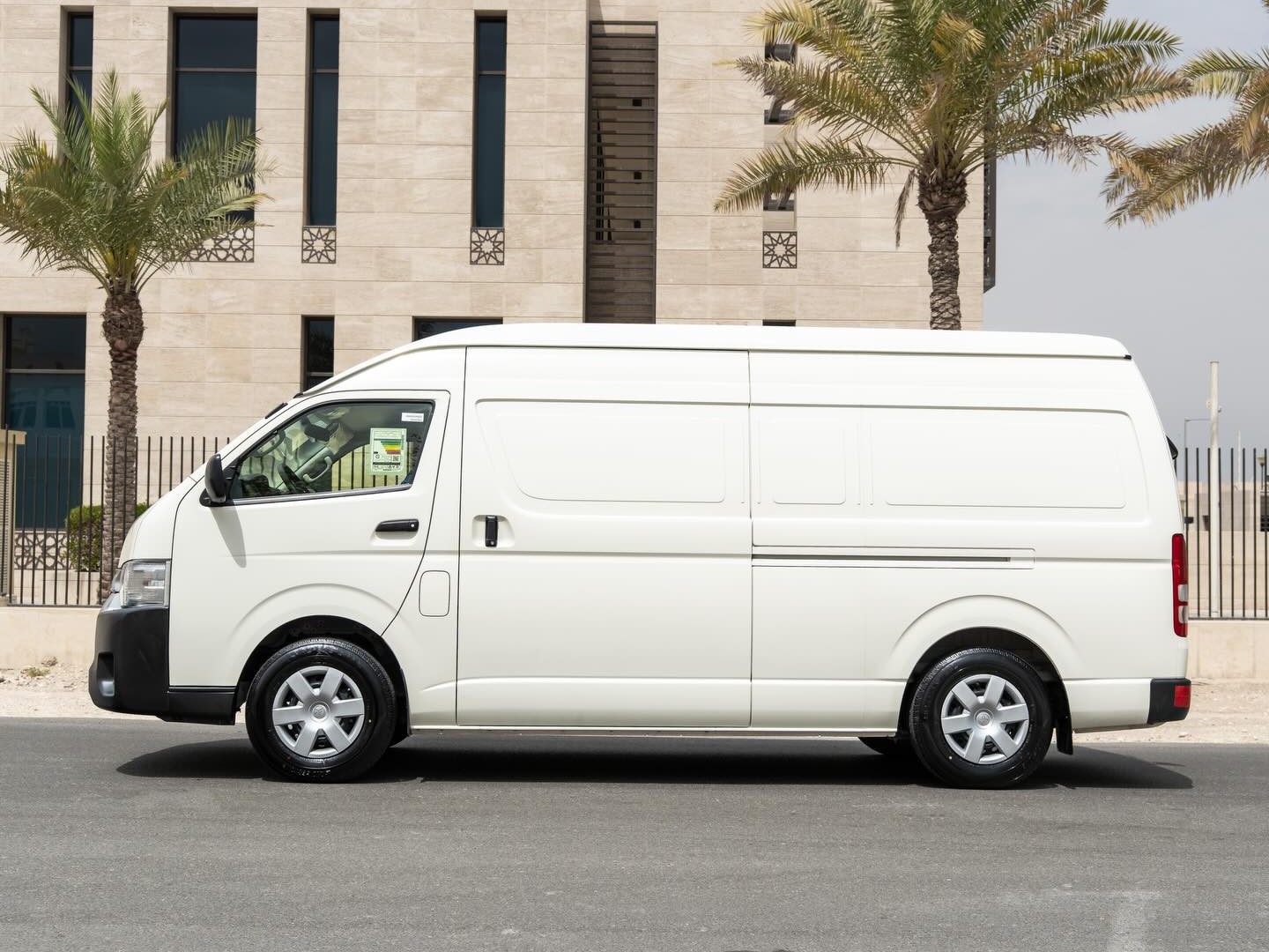 Toyota Hi-Ace 2018 - Image 3