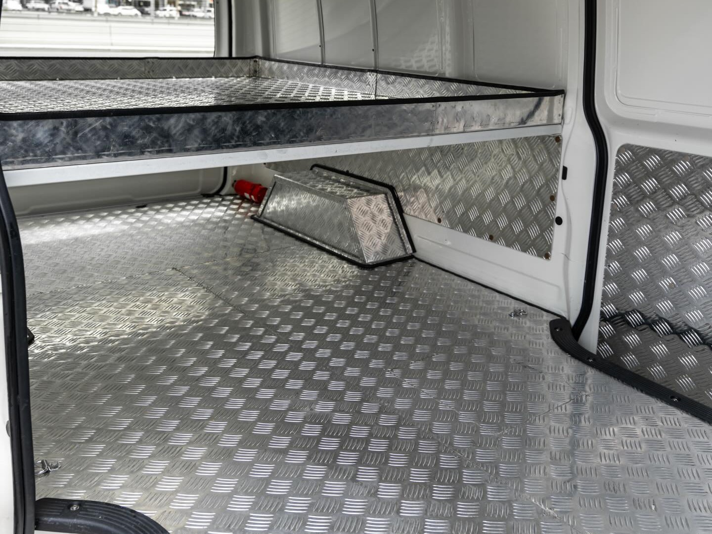 Toyota Hi-Ace 2018 - Image 4