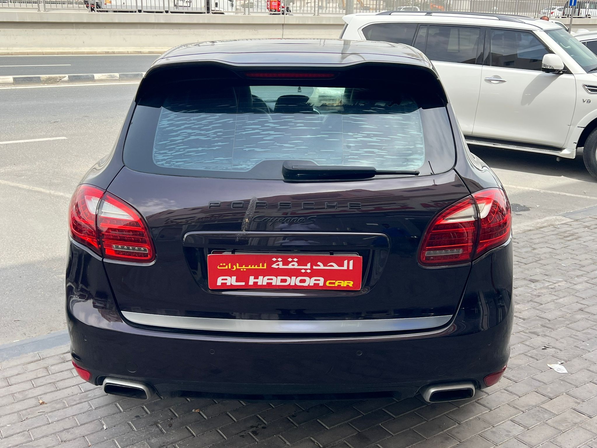 Porsche Cayenne S  2011 - Image 3