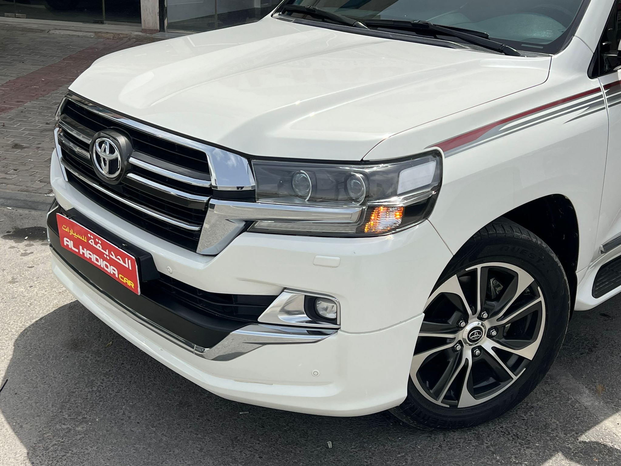 Toyota Land Cruiser GXR Grand Touring 2020 - Image 3