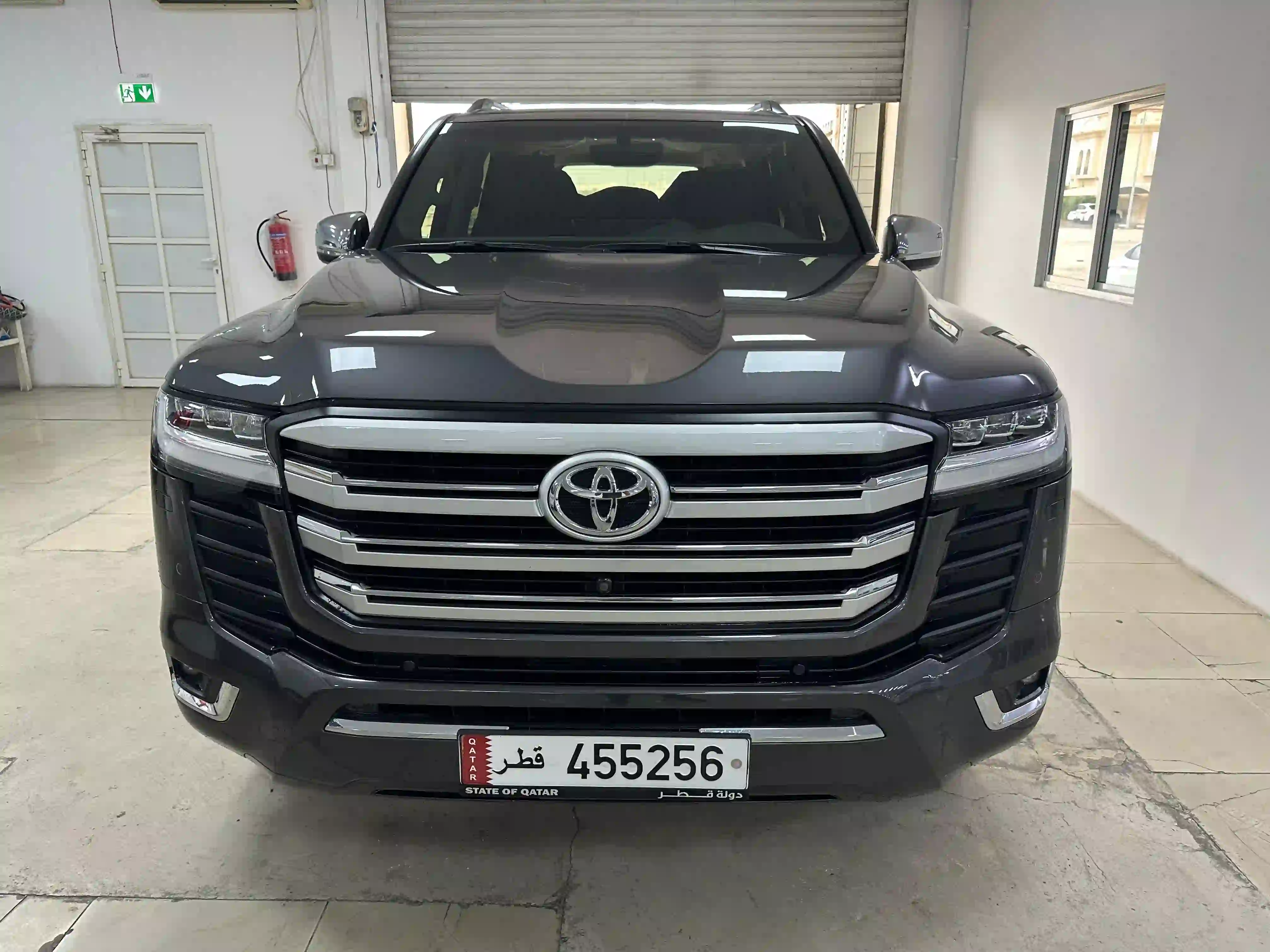 Toyota Land Cruiser VX 2022 - Image 2