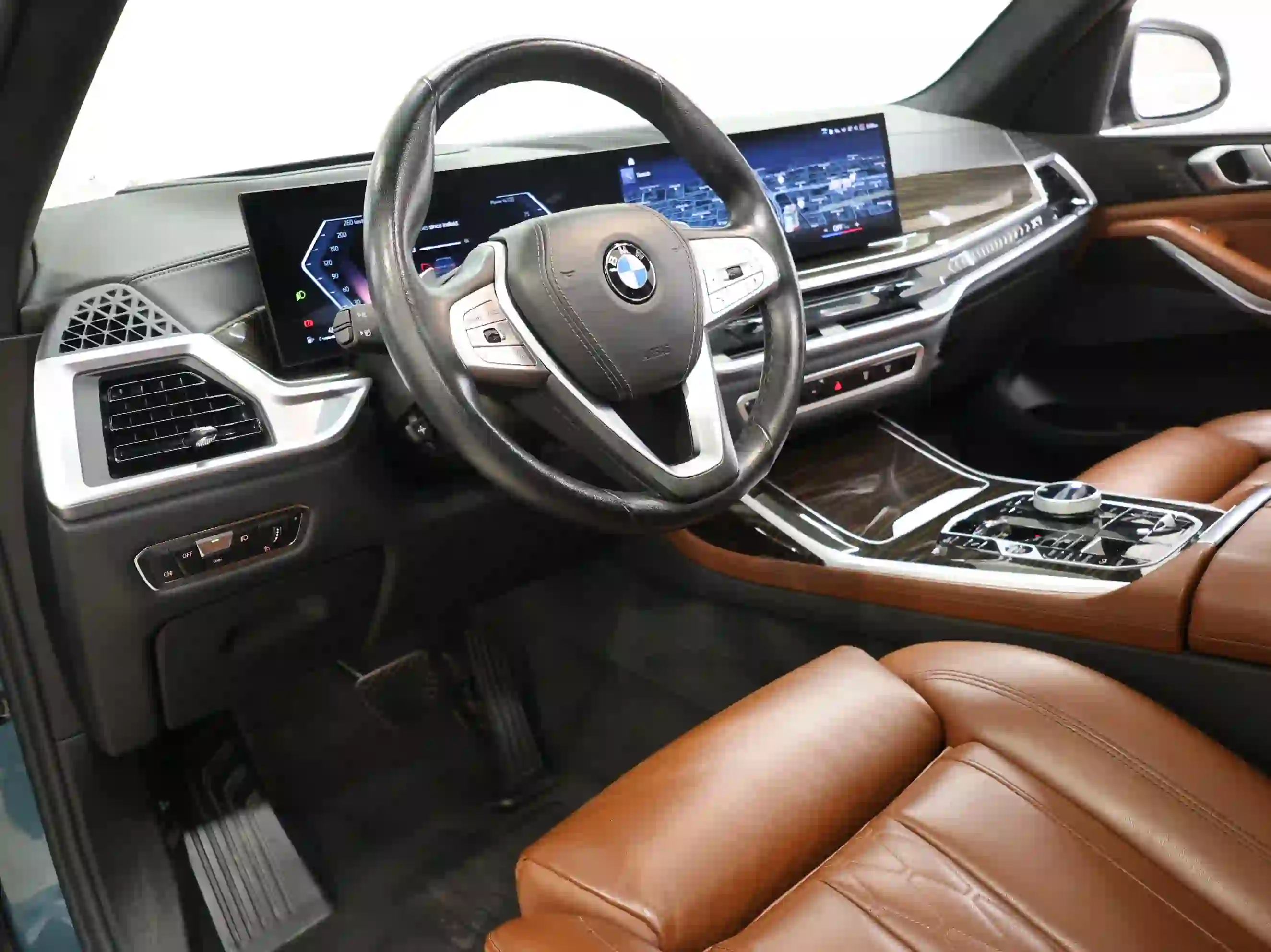 BMW X-Series X7 xDrive40i 2023 — photo 9 for sale in Qatar