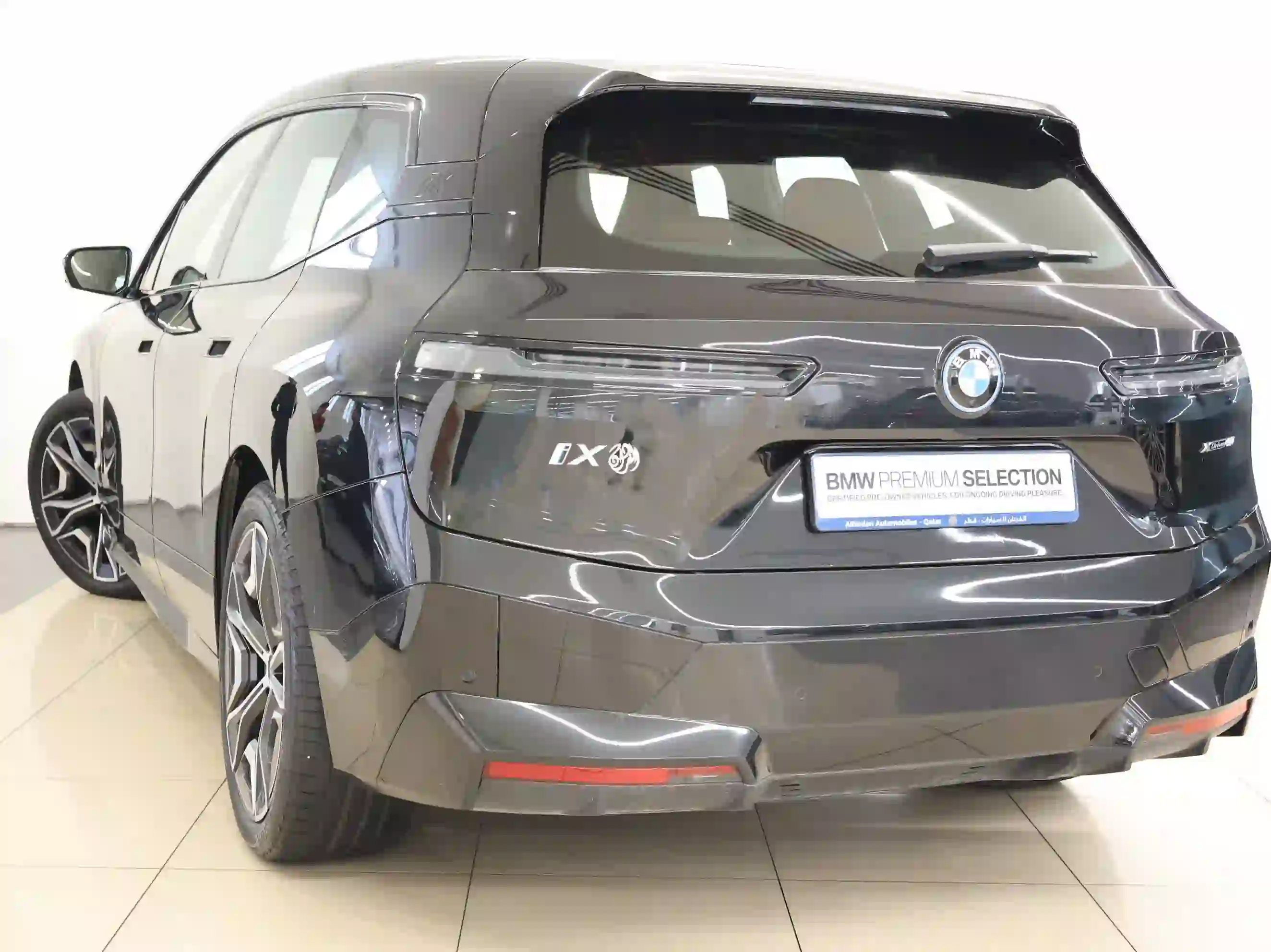 BMW ix xDrive40 Sport Package 2024 - Image 3