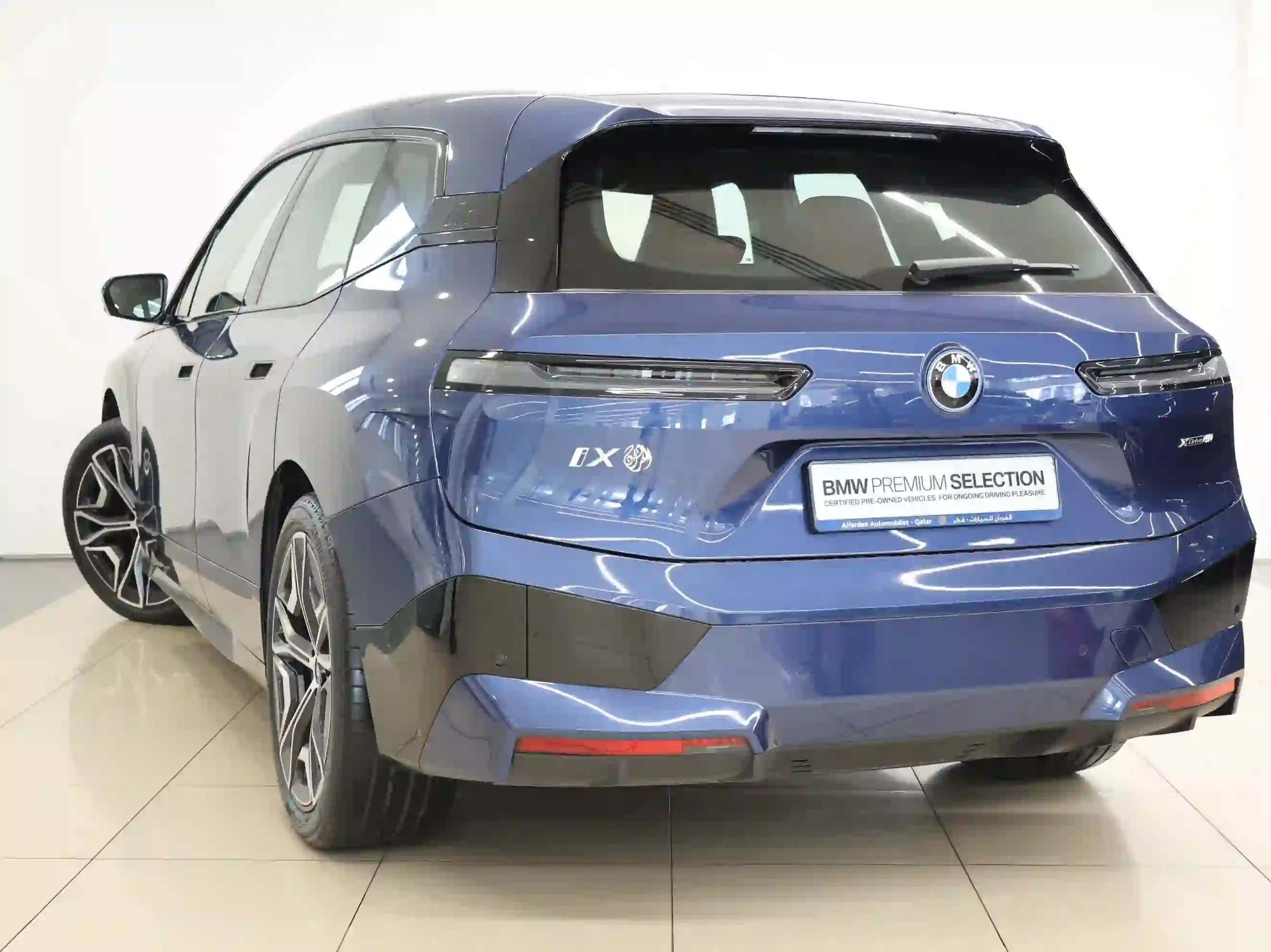 BMW ix xDrive40 Sport Package 2024 - Image 3