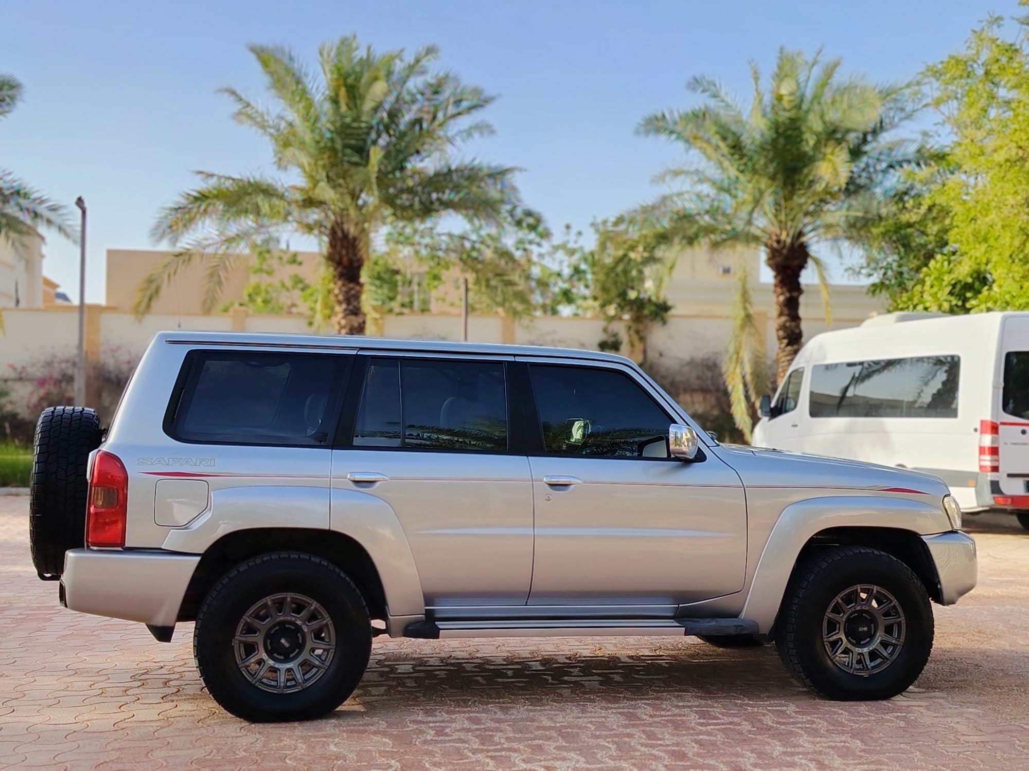 Nissan Patrol Safari 2022 - Image 3