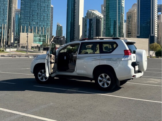 Toyota Prado VX v6 2012 - Image 3