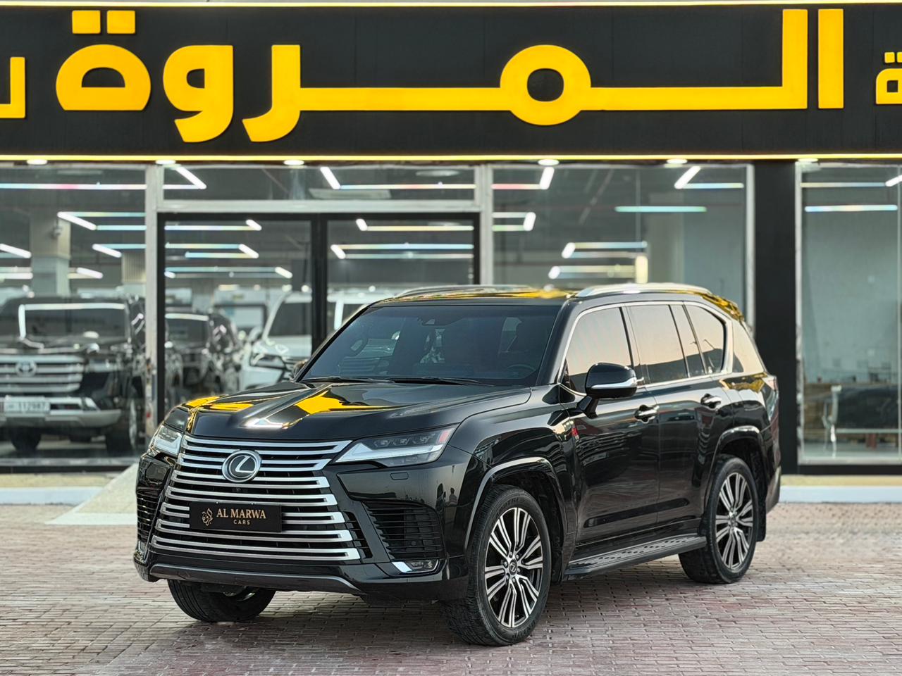 Lexus LX 600 Luxury  2022 - Image 3