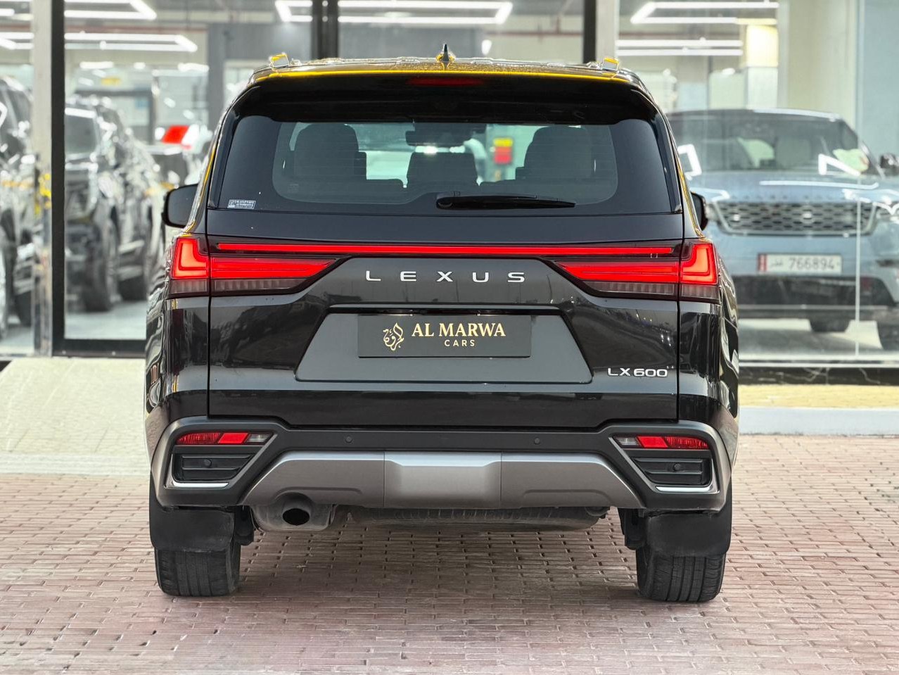 Lexus LX 600 Luxury  2022 - Image 4