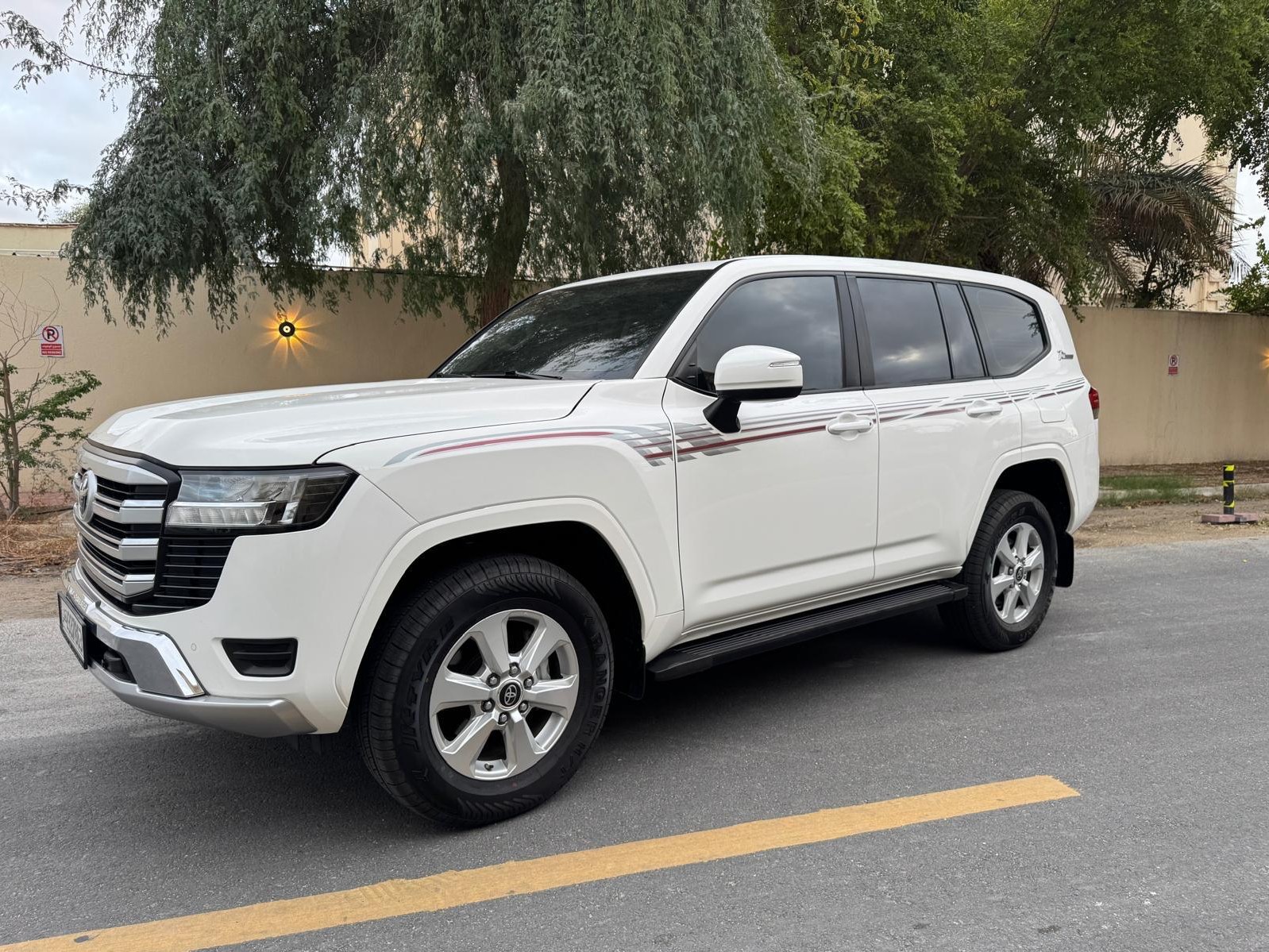 Toyota Land Cruiser GX.R 2022 - Image 1