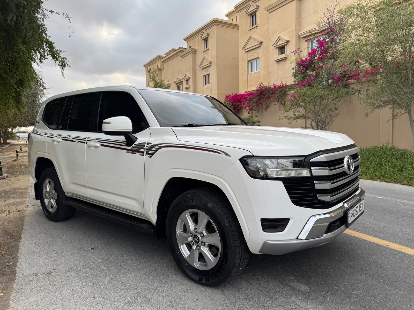 Toyota Land Cruiser GX.R 2022 - Image 2