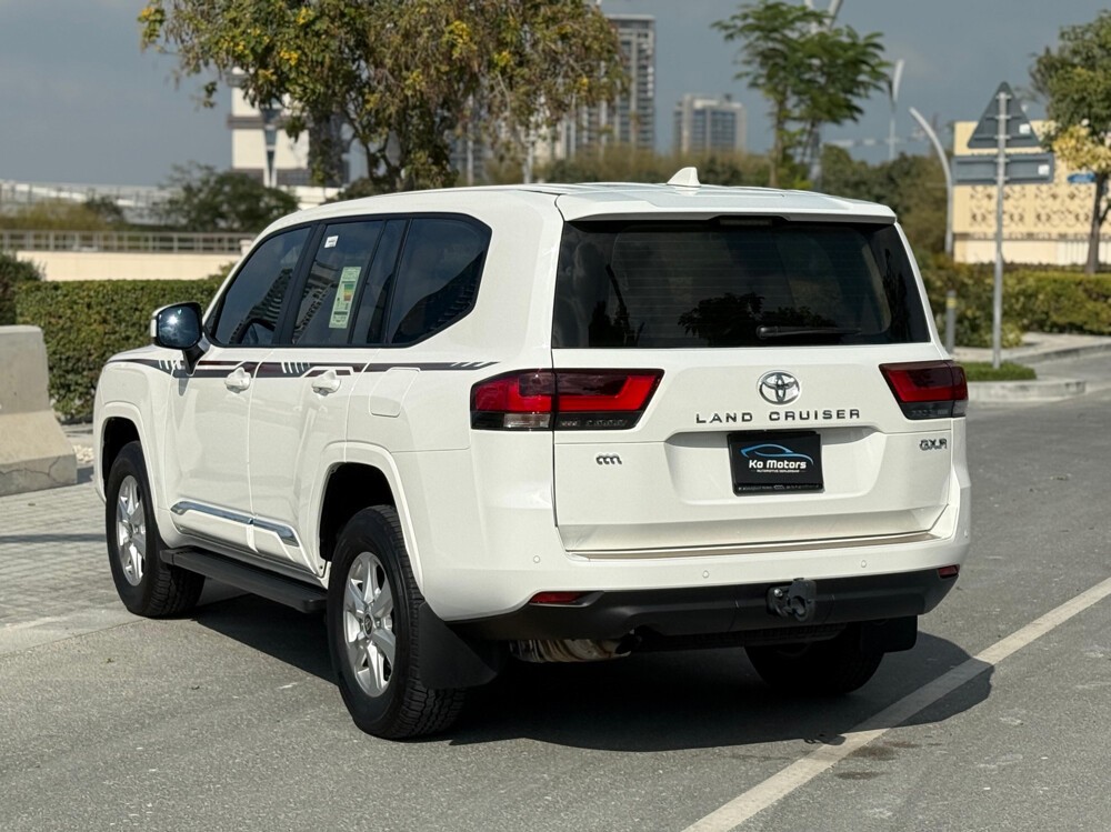 Toyota Land Cruiser GX.R 2025 - Image 3