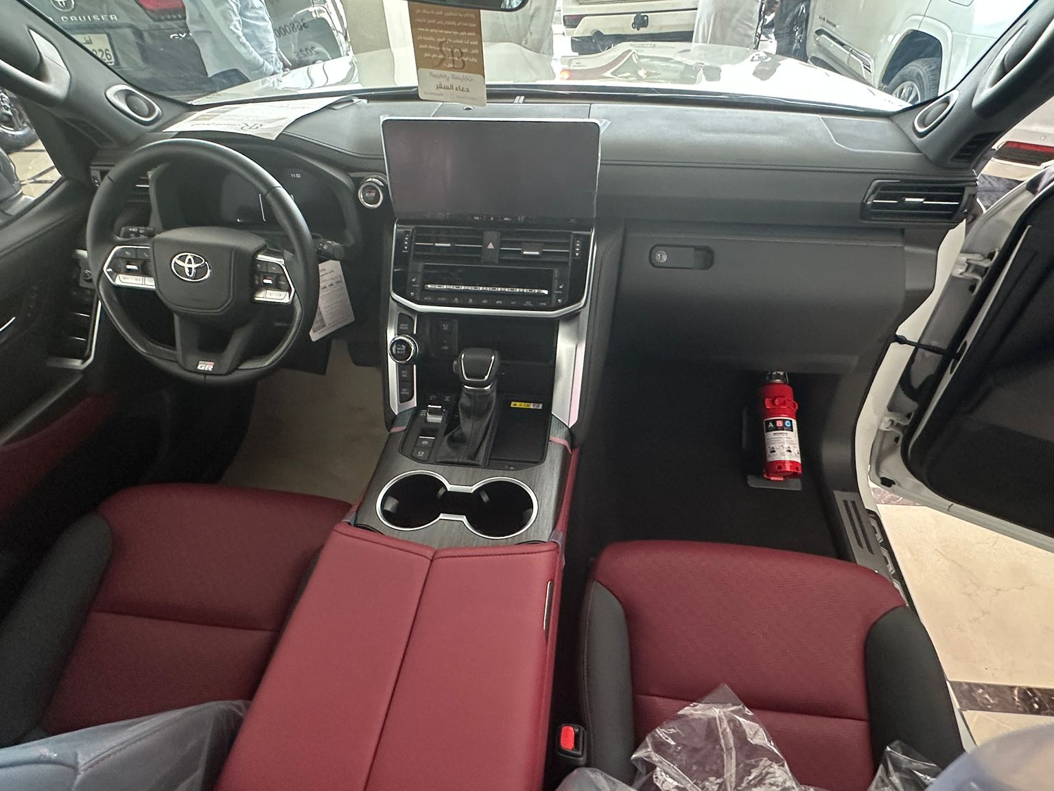 Toyota Land Cruiser G/R - Image 4